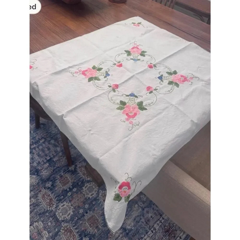 Vintage Hand Embroidered Floral Table Linen Mixed Set (5 Items)